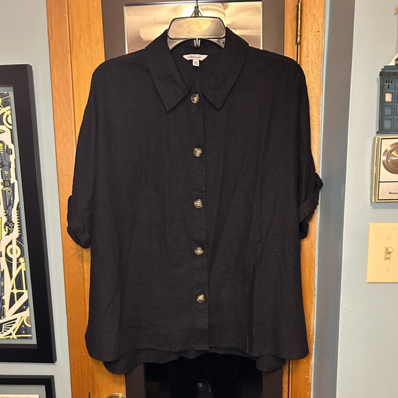 Black Linen Short Sleeved Button Up Shirt - Picture 1 of 4